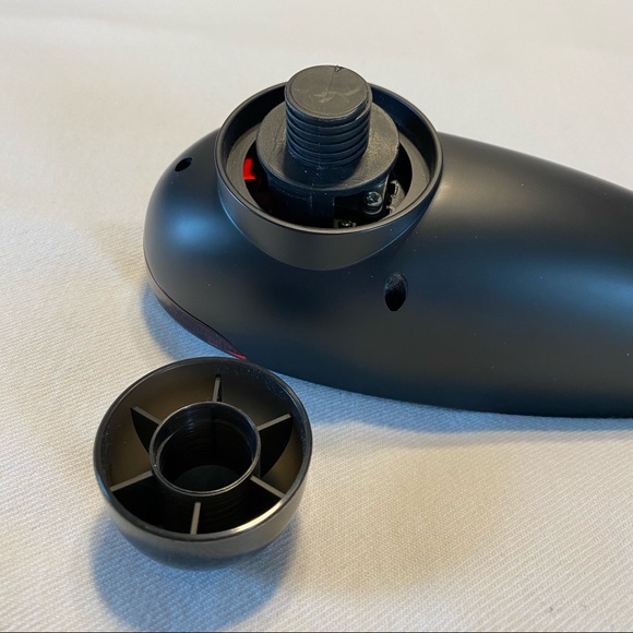 VIVREAL Cordless Massager - Picture 4 of 6